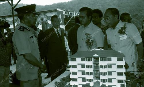 PM RASMI PROJEK RUMAH POLIS