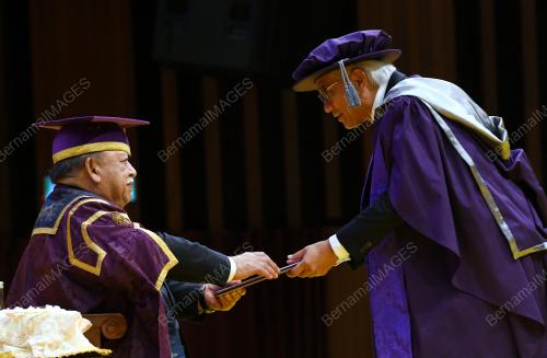 TUANKU SYED SIRAJUDDIN PUTRA JAMALULLAIL