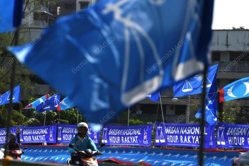 PG03_20042018_BENDERA_PARTI