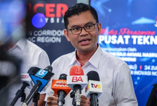 AKMAL NASRULLAH MOHD NASIR