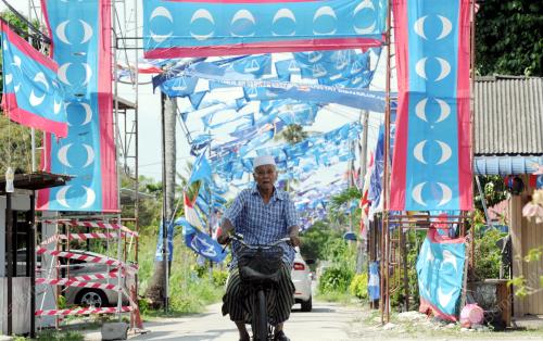 PG03_21042015_BENDERA