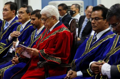 TUN AHMAD FUZI ABDUL RAZAK