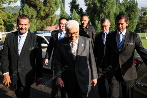 TUN AHMAD FUZI ABDUL RAZAK