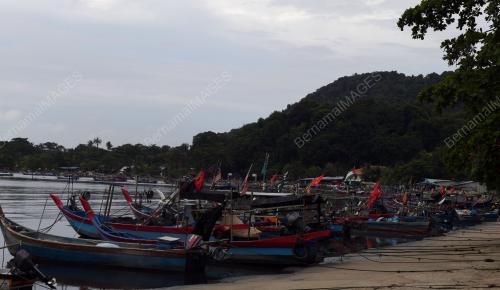 AIR LAUT SURUT