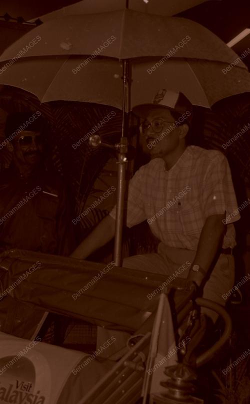 ANUAR RASMI RASMI UNIT BECA PELANCONG