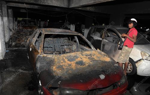 PG03_22072015_KERETA_BAKAR