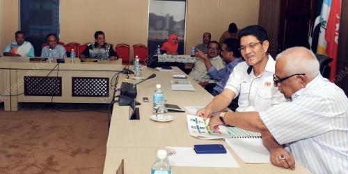 PG03_22072016_MESYUARAT_UMNO