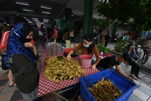 PERSIAPAN RAYA