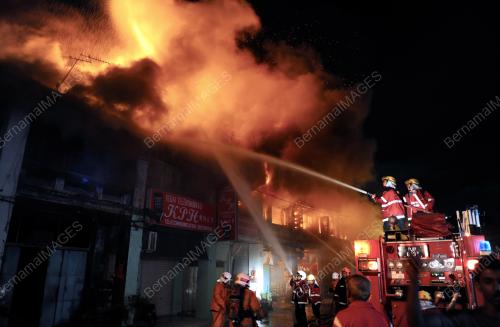 PG03_24022013_KEDAI_MUSNAH