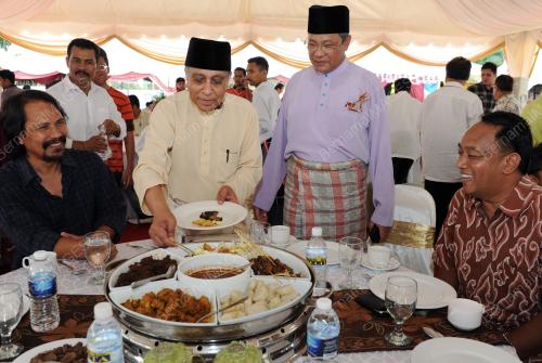 RUMAH TERBUKA