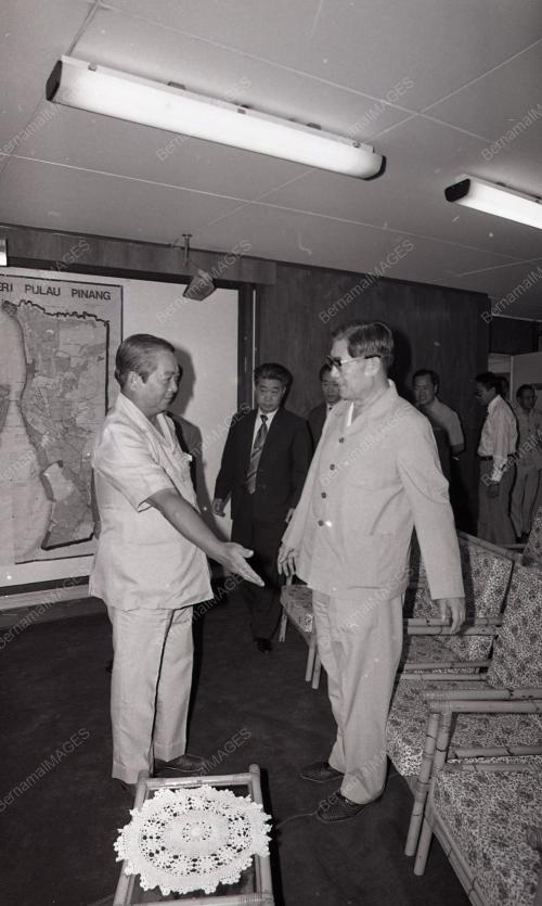 LIM CHONG EU