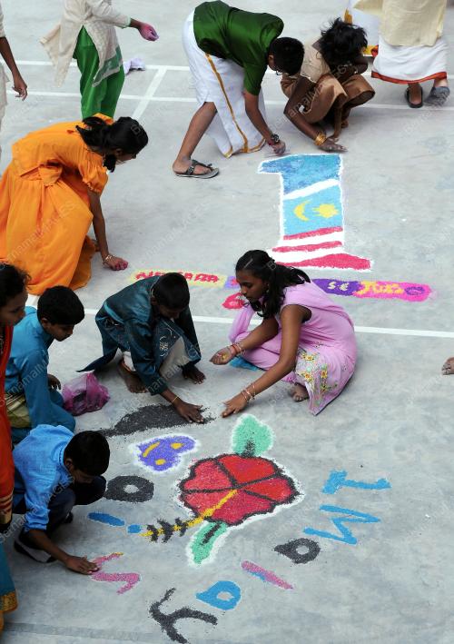 PG03_25082017_KOLAM_MALAYSIA