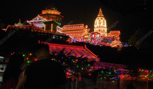 TOKONG KEK LOK SI