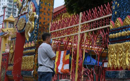 HARI WESAK