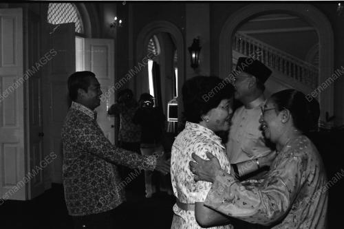 HARI RAYA