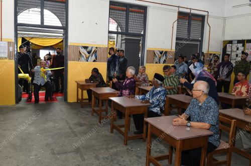 TUANKU SYED SIRAJUDDIN JAMALULAIL