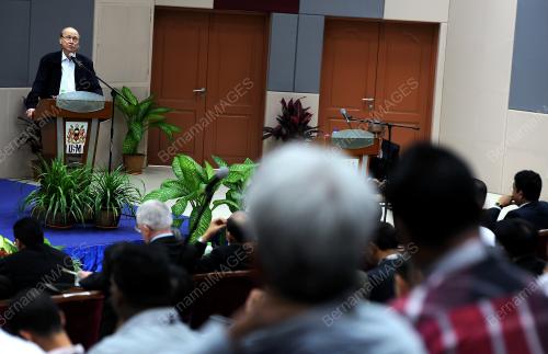 PG03_28092015_UCAPAN_SEMINAR