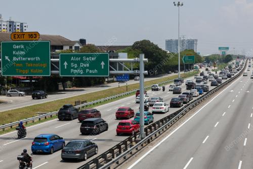 ALIRAN TRAFIK AIDILFITRI