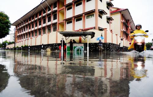 PG03_29092016_BANJIR