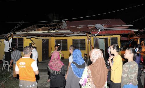 PG03_30122014_RUMAH_ROSAK