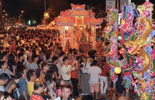 PG03_31012012_ORANG_RAMAI