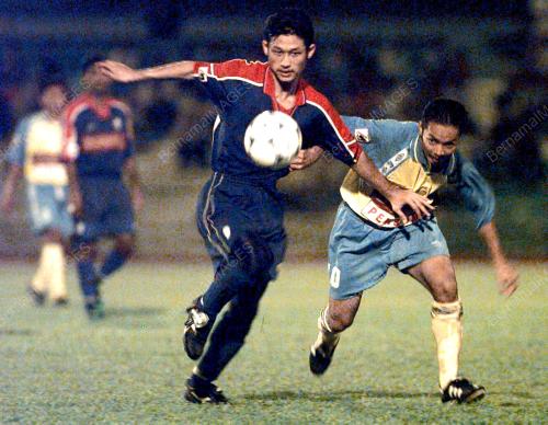 PG04-16_09_2000_LIGA_DUNHILL_13012016