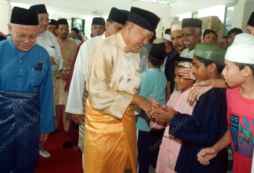 PG04-23_06_2000_AGONG_SALAM_08012016