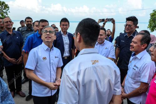 DATUK FAHMI FADZIL