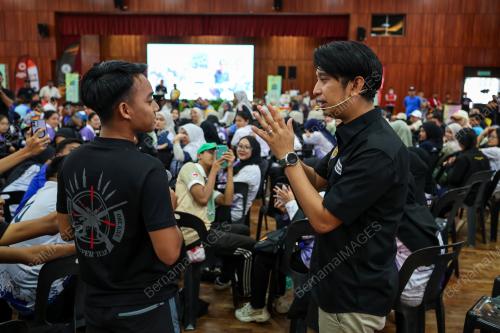 ADAM ADLI ABD HALIM