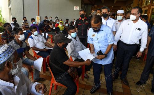 DATUK SERI DR ISMAIL ABD MUTTALIB