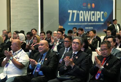 PG04_03112025_ASEAN_PERSIDANGAN