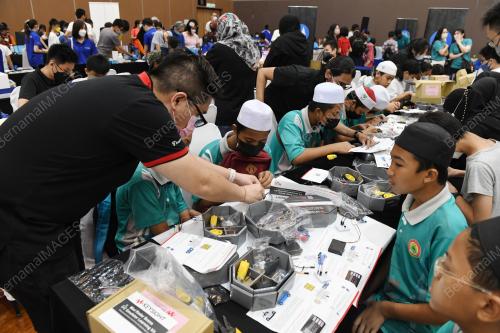 PAMERAN SAINS ANTARABANGSA PULAU PINANG