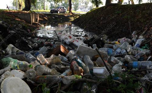 PG04_04042019_SAMPAH_BN201904035388