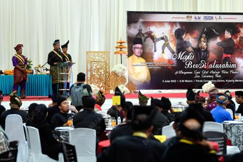 DATUK SERI REEZAL MERICAN NAINA MERICAN