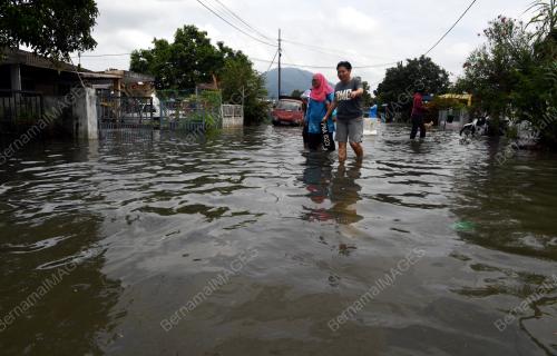 PG04_04102018_REDAH_BANJIR