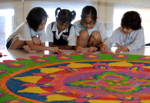 PG04_04112015_PERPADUAN_KOLAM