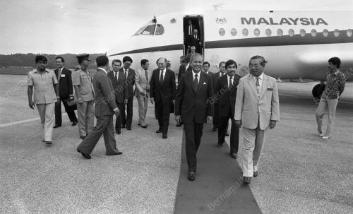 PG04_06032015_PREM_TINSULANONDA