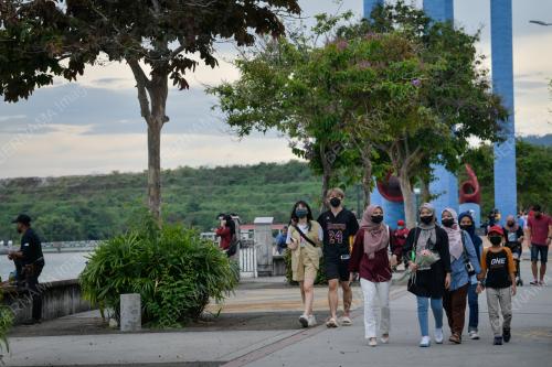 BERIADAH DI PERSIARAN KARPAL SINGH