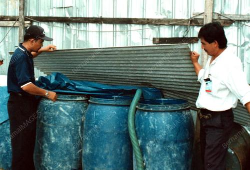 PG04_07012016_MINYAK_PETROL