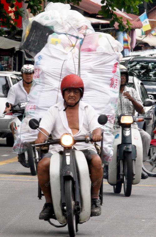 PENUNGGANG MOTOSIKAL