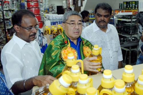 PG04_08112015_KAWALAN_HARGA