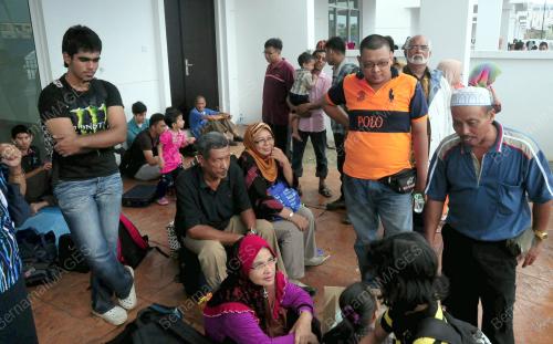 PG04_09022013_PENUMPANG