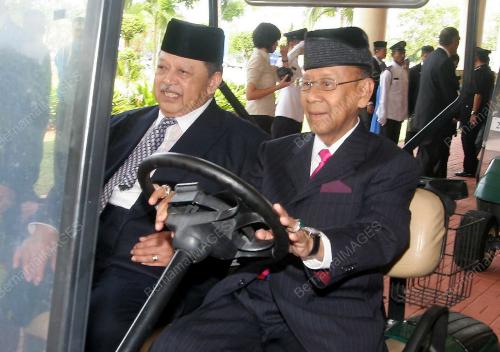 TUANKU SYED SIRAJUDDIN