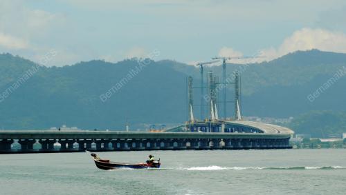 PG04_09102012_JAMBATAN_DUA