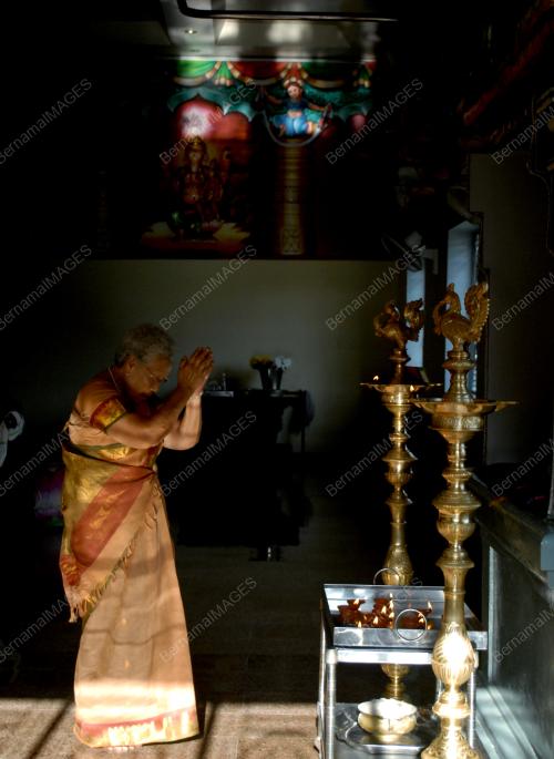 PG04_10112015_DEEPAVALI
