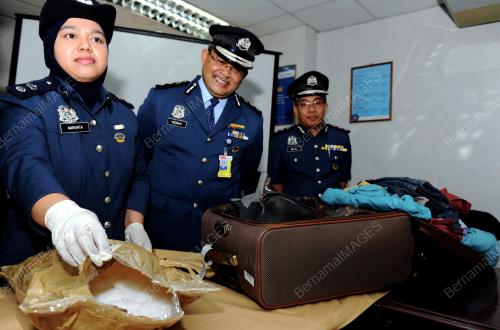 PG04_11072013_KASTAM_DADAH
