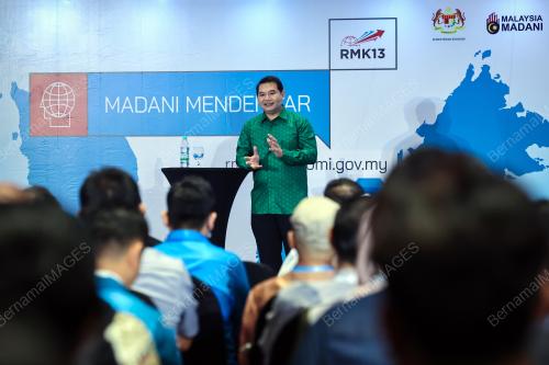 RAFIZI RAMLI