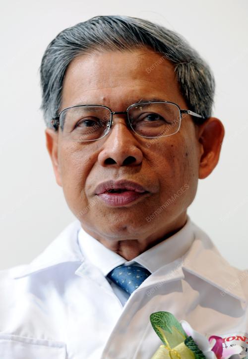 PG04_12032013_MUSTAPA_MOHAMED