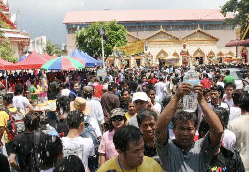PESTA SONGKRAN