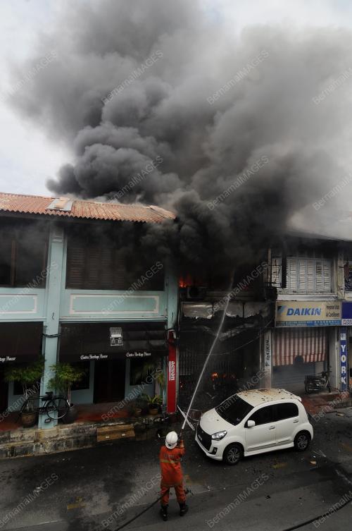 PG04_13092017_RUMAH_KEDAI